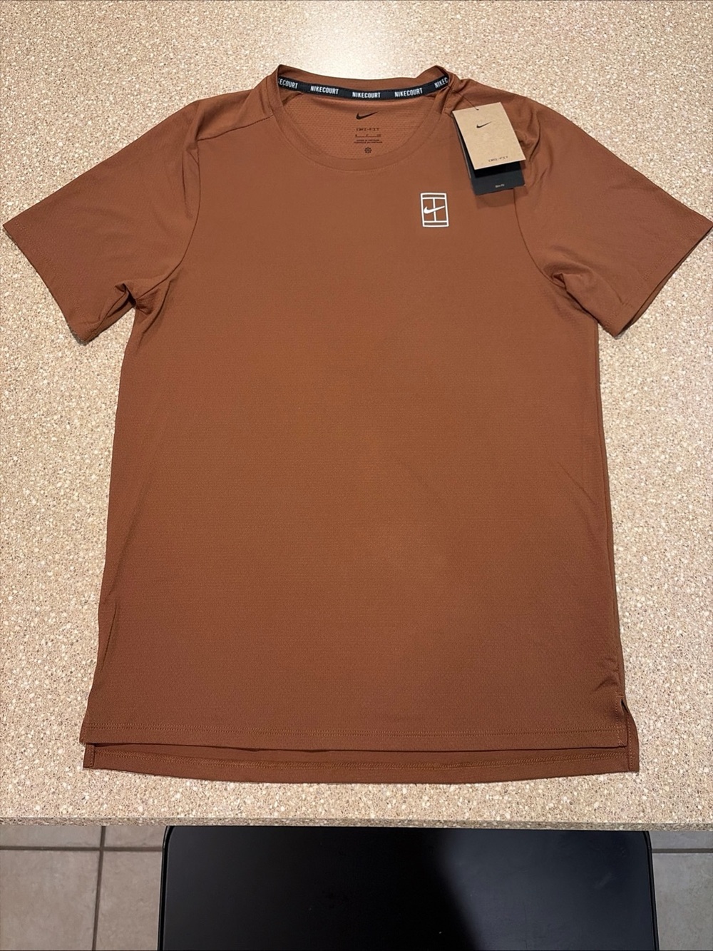 NWT Nike Court Advantage Men's Dri-FIT Tennis T-Shirt Top Brown Men’s Small $70